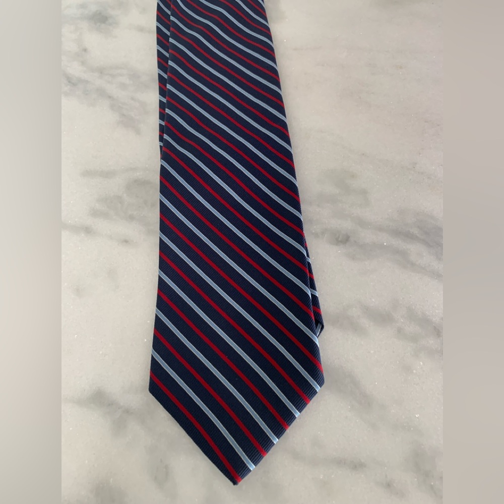 Navy brooks brothers tie